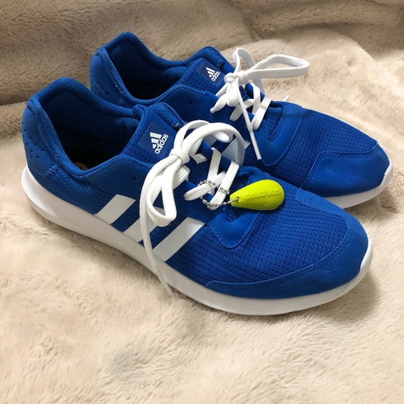 adidas cloud trainers